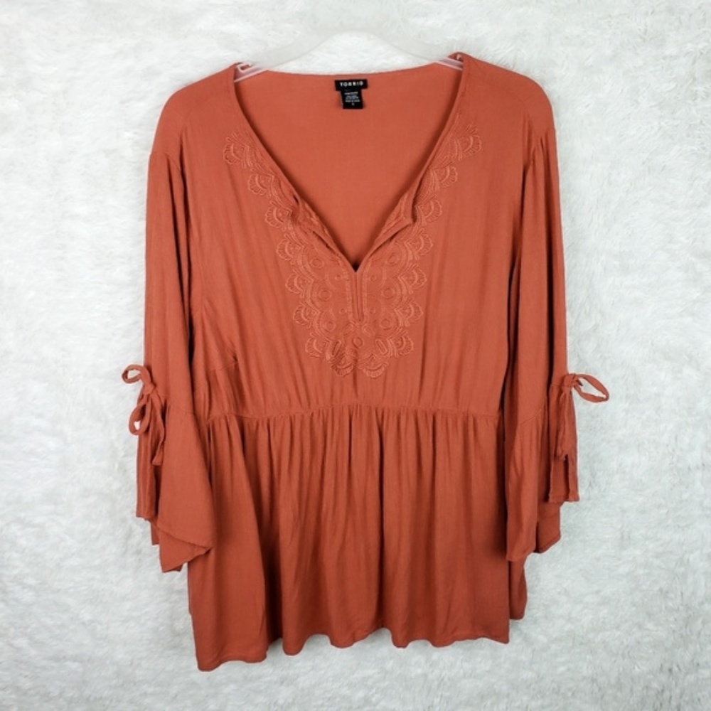Torrid 4X Crochet Neck Gauze Bell Sleeve Blouse - Picture 3 of 7